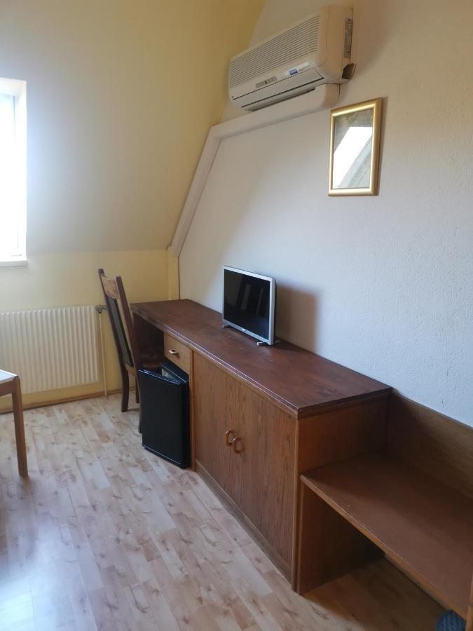 Pension Arkadenhof Fürstenfeld Buitenkant foto